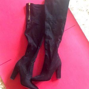 EUC Knee high boots - suede feel